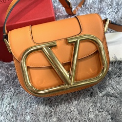 Valentino Garavani Supervee Bag