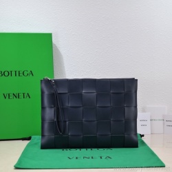 Bottega Veneta Wallet & Clutch